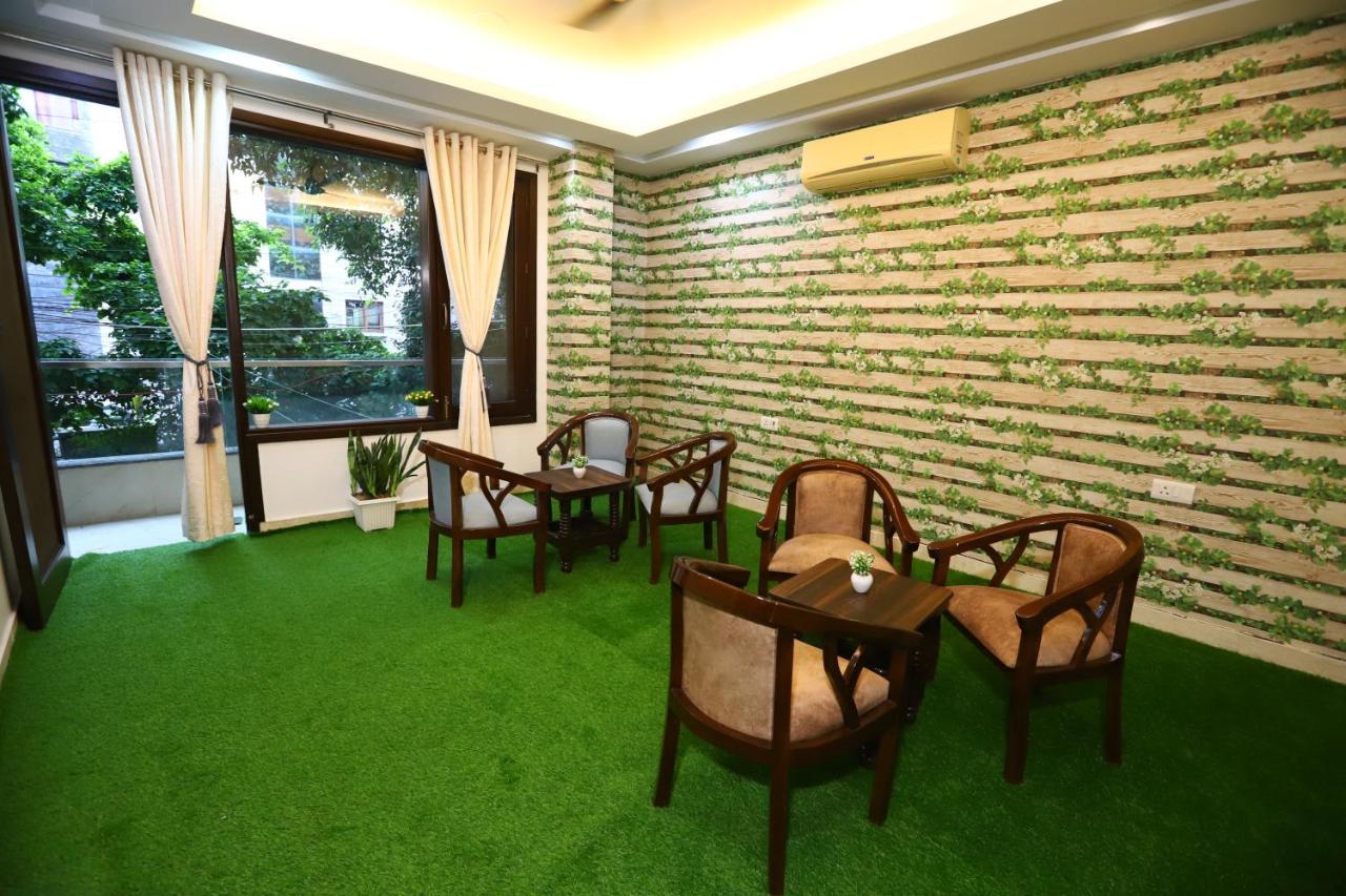 Hotel Nature View Green Park Metro Couple Friendly Нью-Дели Экстерьер фото