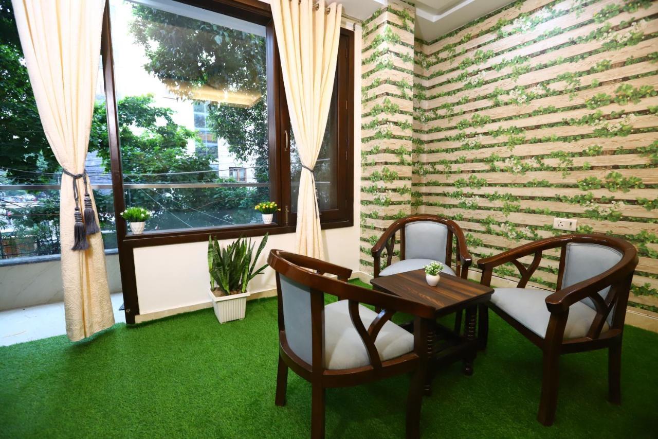 Hotel Nature View Green Park Metro Couple Friendly Нью-Дели Экстерьер фото
