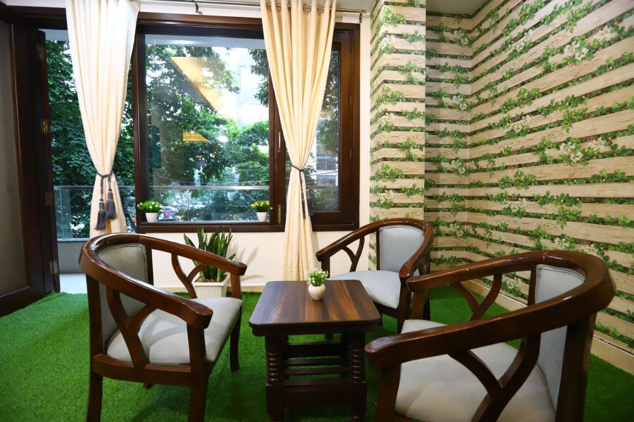 Hotel Nature View Green Park Metro Couple Friendly Нью-Дели Экстерьер фото